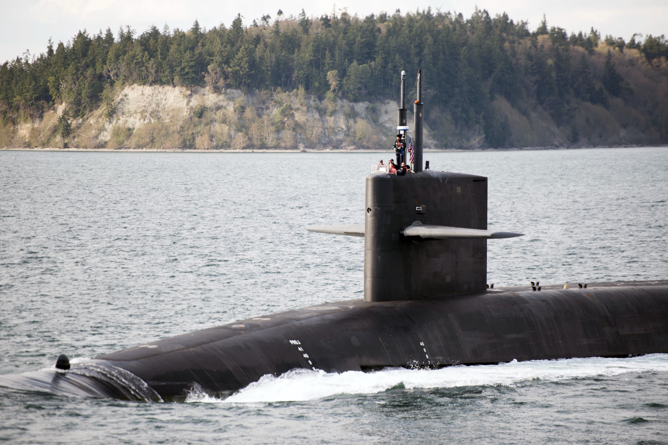 A U.S. Navy Ohio-class Trident submarine transiting the Hood Canal toward Naval Base Kitsap-Bangor
